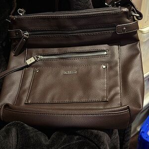 Rosetti Double-Strap Crossbody Bag Top Zipper Closure.
Never been used.